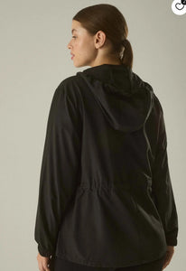 Chaqueta deportiva cortavientos negro