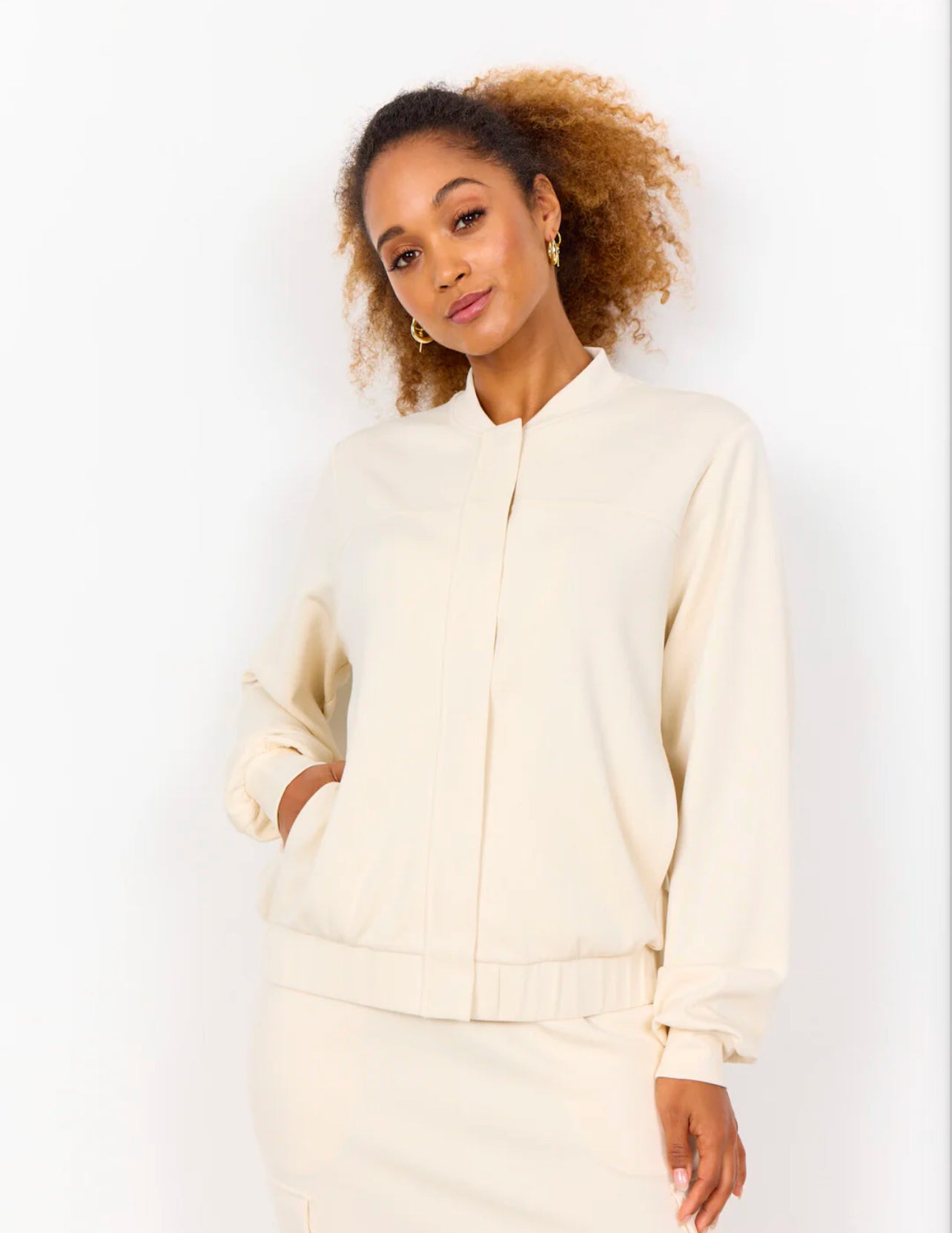 Sudadera SC-BANU 225 crema