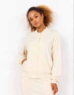 Cargar imagen en el visor de la galería, Sudadera SC-BANU 225 crema
